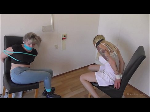 ❤️ Avhengig / bundet opp og kneblet / jente i nød ❤❌ Jævla video hos oss no.pinkporno.ru